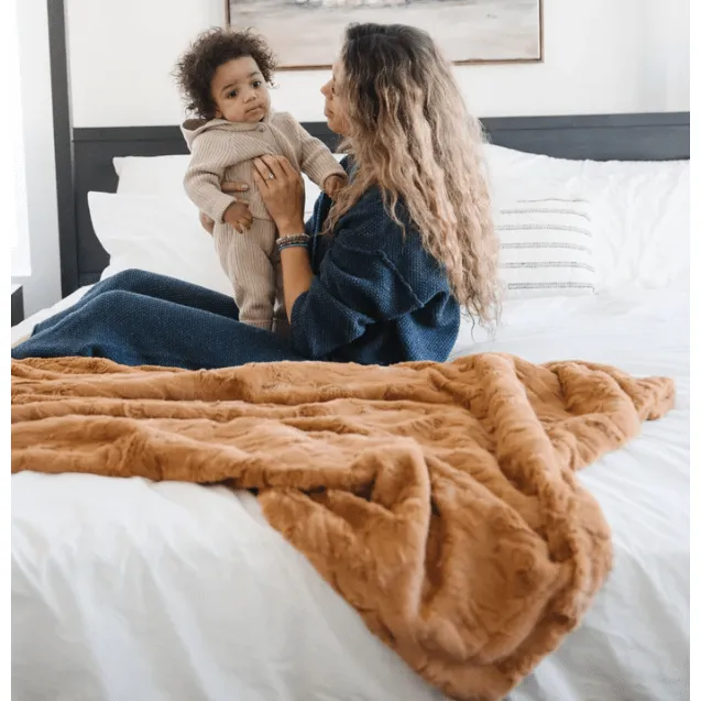 Saranoni Patterned Faux Fur Throw Blankets